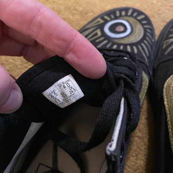 Unisex Black and Gold Unicorn Boho VANS EUC size 6.5 men’s 8 women’s - Picture 8 of 12